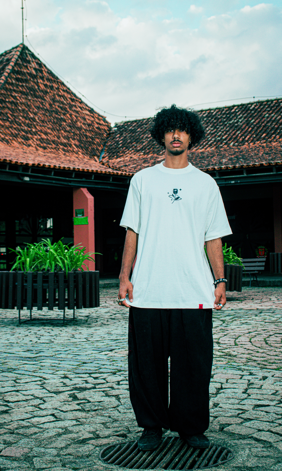 Camiseta Oversized Young Like a Cupid OFF-WHITE